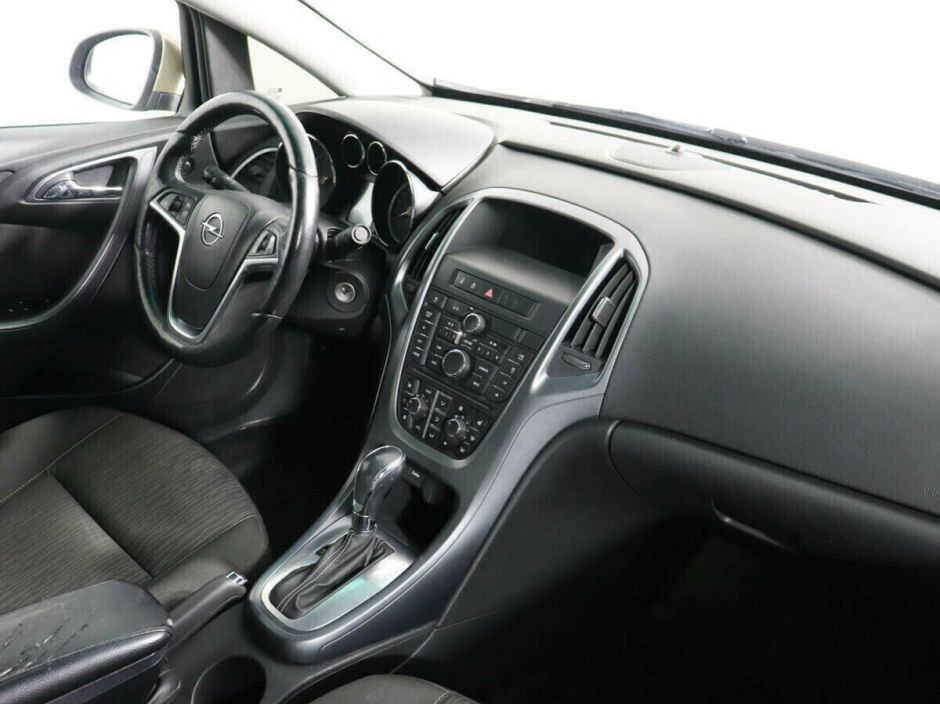 Opel Astra 1.6 АКПП, 2013, 132 000 км фото 5