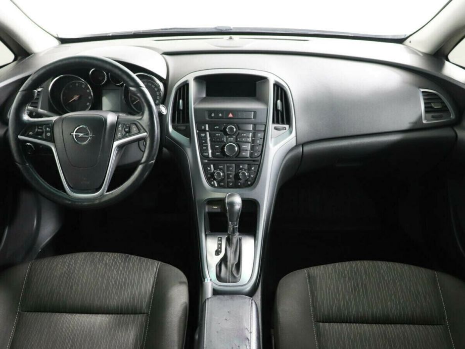 Opel Astra 1.6 АКПП, 2013, 132 000 км фото 6