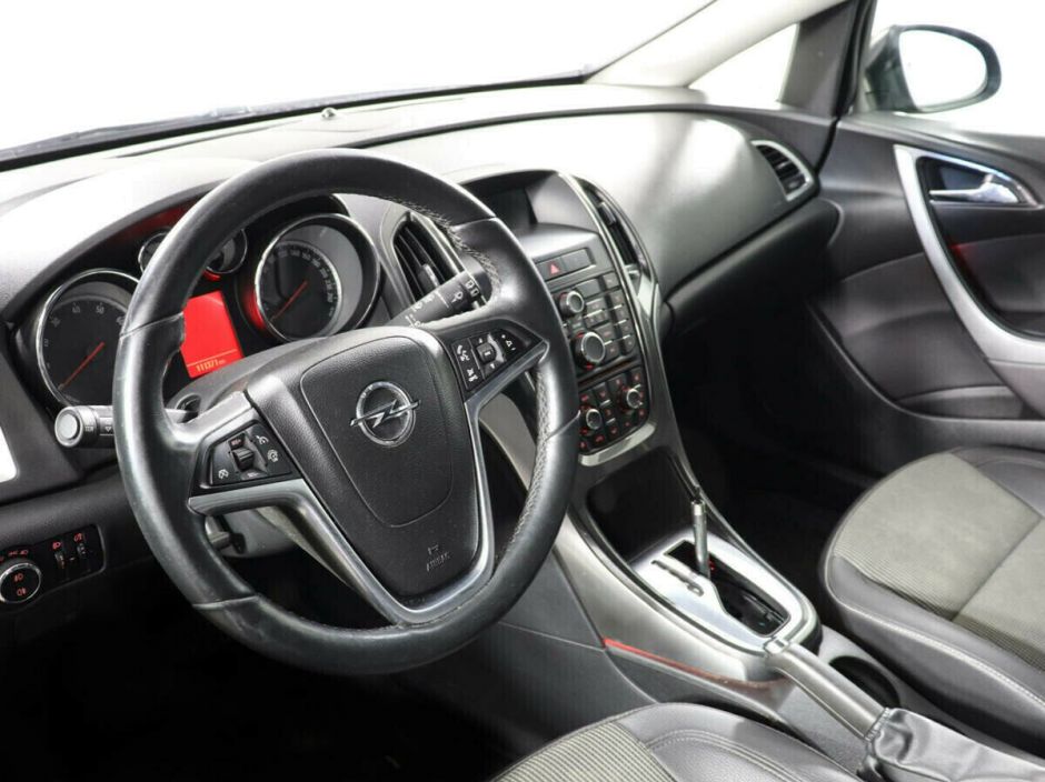 Opel Astra 1.6 АКПП, 2012, 141 000 км фото 5
