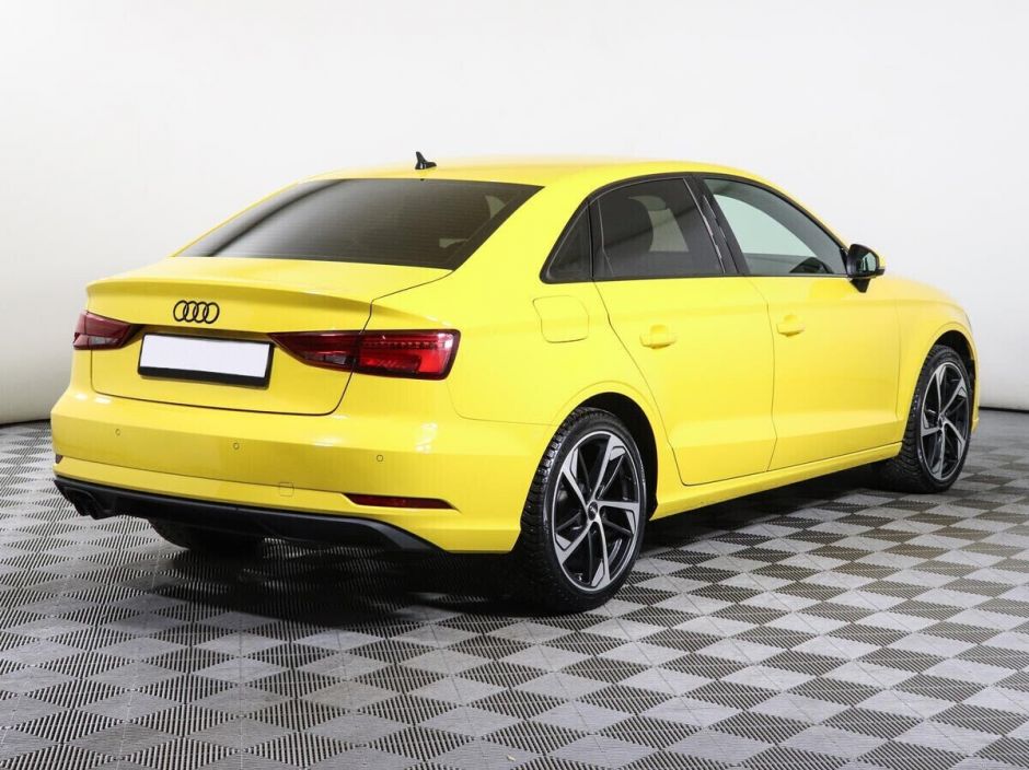Audi A3 1.5 РКПП, 2019, 57 000 км фото 2