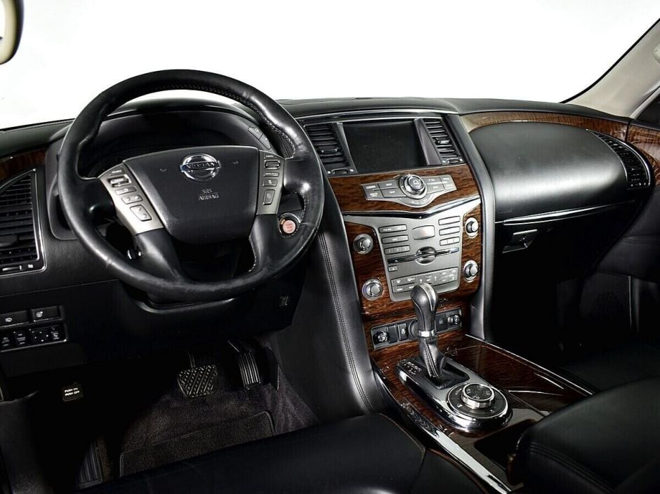 Nissan Patrol 5.6 АКПП, 2012, 140 000 км фото 5