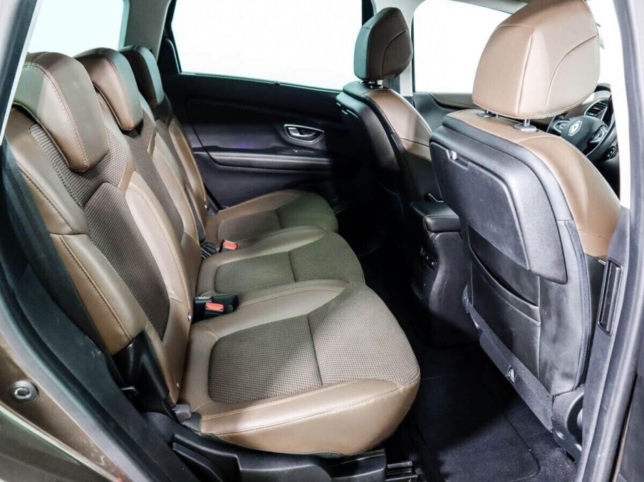 Renault Scenic 1.5 РКПП, 2017, 76 000 км фото 9