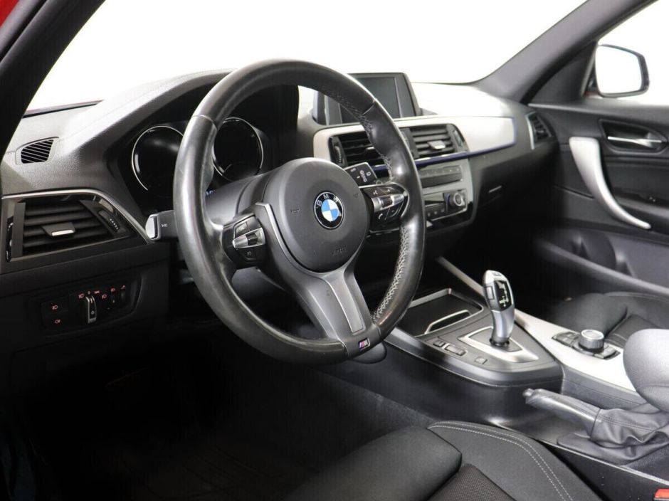 BMW 1 серии 1.5 АКПП, 2019, 47 000 км фото 5