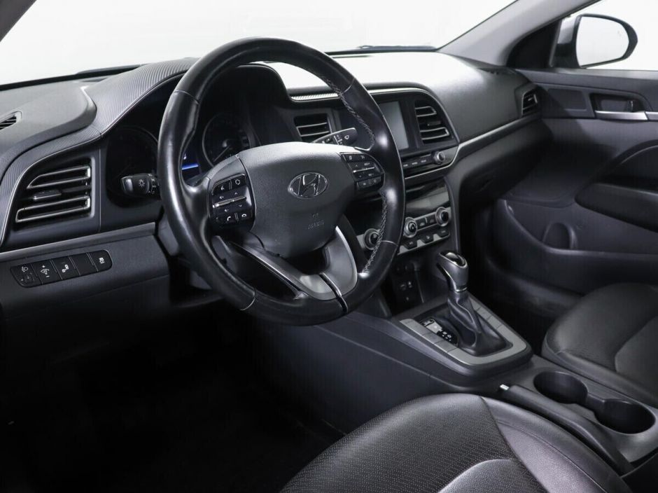 Hyundai Elantra 2.0 АКПП, 2019, 47 000 км фото 5