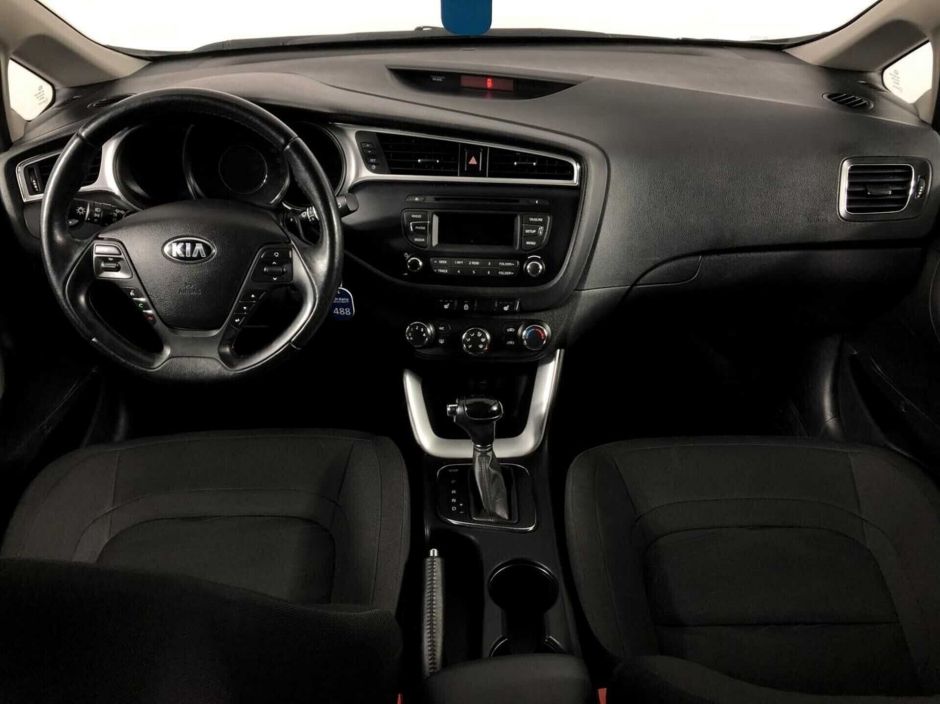 Kia Ceed 1.6 АКПП, 2018, 68 000 км фото 7