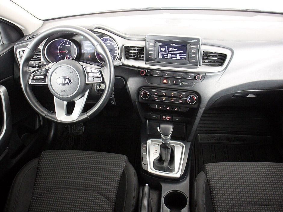 Kia Ceed 1.6 АКПП, 2019, 60 000 км фото 6