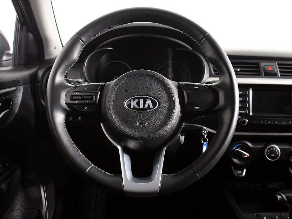Kia Rio 1.6 АКПП, 2019, 48 000 км фото 5
