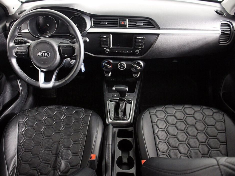 Kia Rio 1.6 АКПП, 2019, 48 000 км фото 6