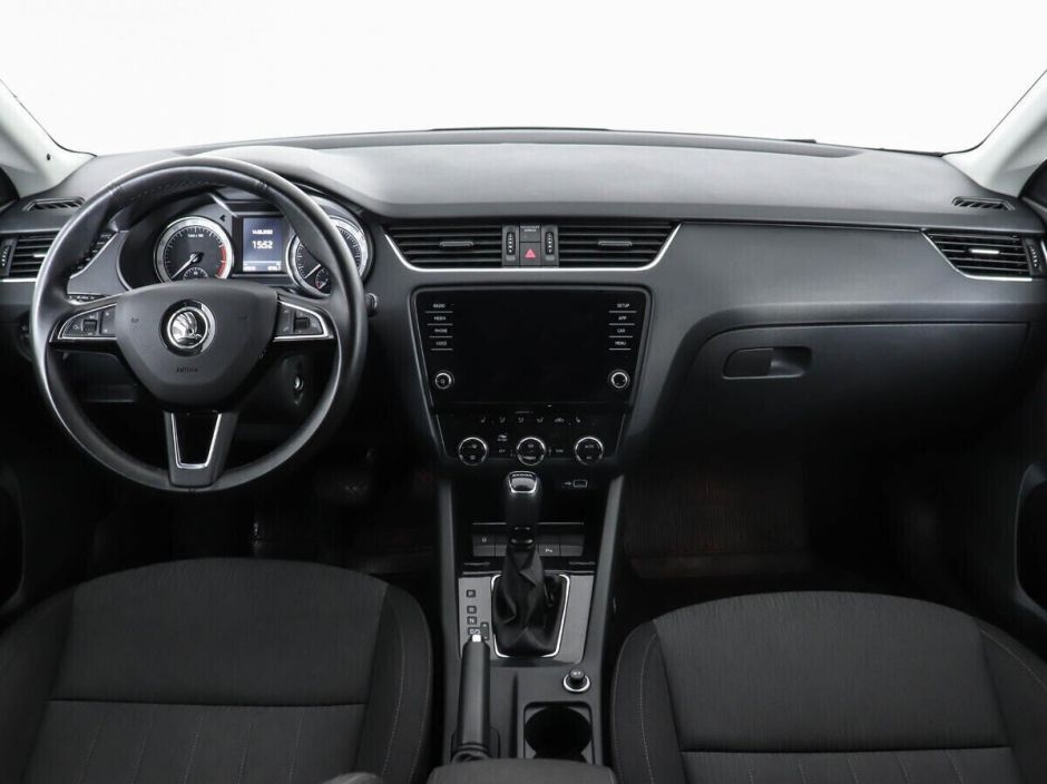 Skoda Octavia 1.6 АКПП, 2018, 72 000 км фото 4