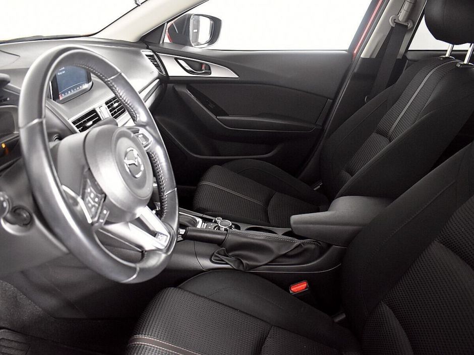 Mazda 3 1.5 АКПП, 2019, 49 000 км фото 3
