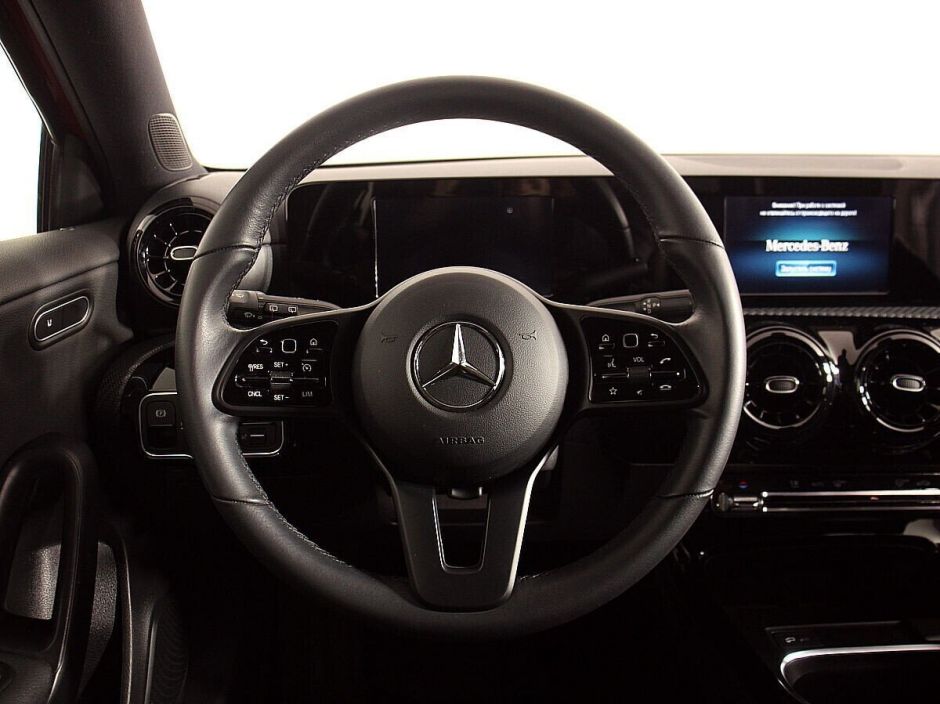 Mercedes-Benz A-Класс 1.3 РКПП, 2018, 59 000 км фото 5
