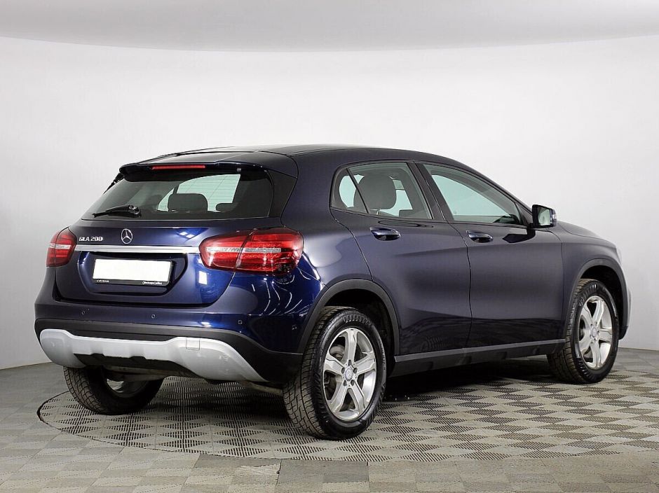 Mercedes-Benz GLA 1.6 РКПП, 2017, 77 000 км фото 2