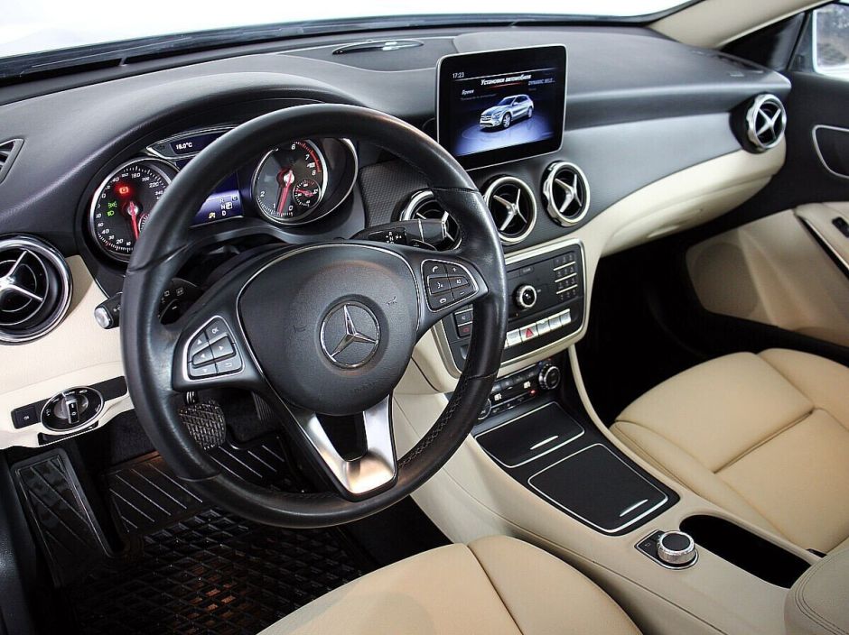 Mercedes-Benz GLA 1.6 РКПП, 2019, 51 000 км фото 4