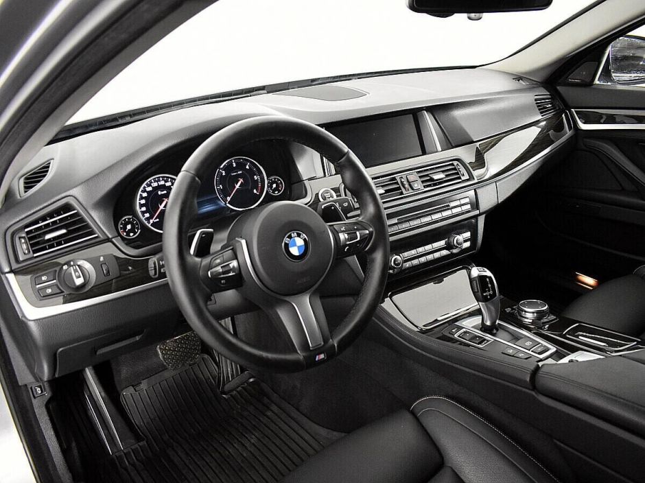 BMW 5 серии 3.0 АКПП, 2017, 82 000 км фото 5