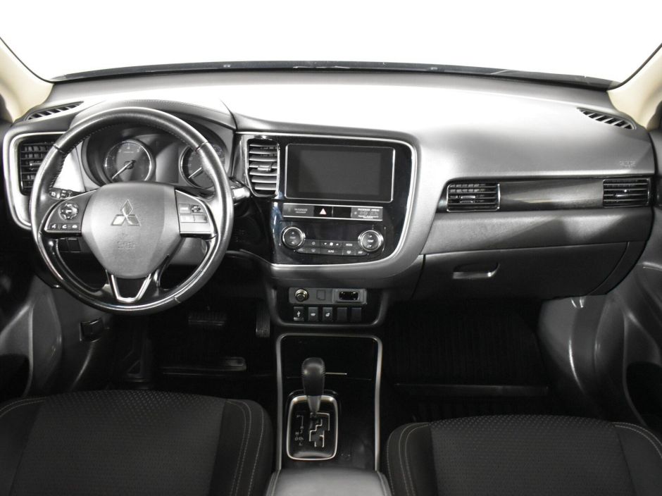 Mitsubishi Outlander 2.0 CVT, 2019, 51 000 км фото 6