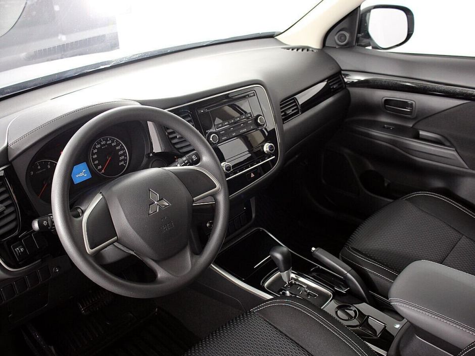 Mitsubishi Outlander 2.0 CVT, 2020, 40 000 км фото 6