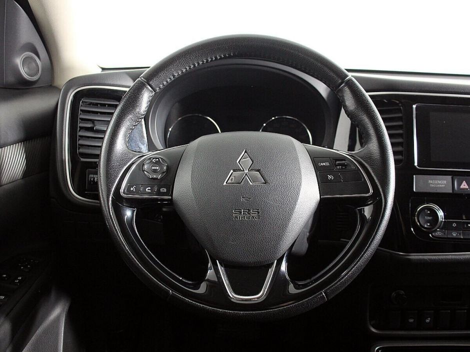 Mitsubishi Outlander 2.0 CVT, 2018, 63 000 км фото 8