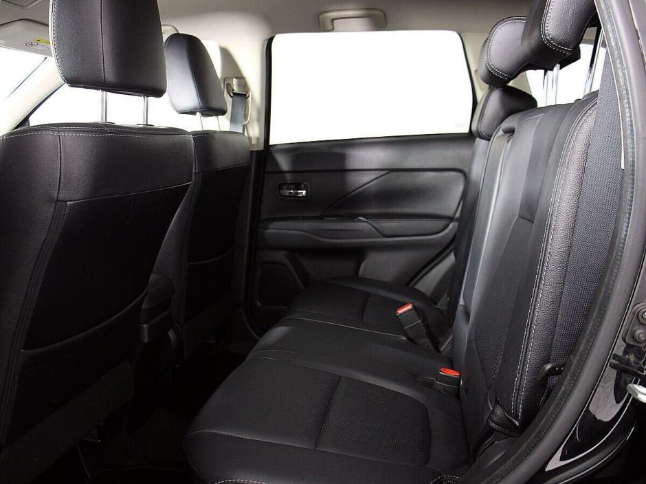 Mitsubishi Outlander 2.4 CVT, 2017, 83 000 км фото 14