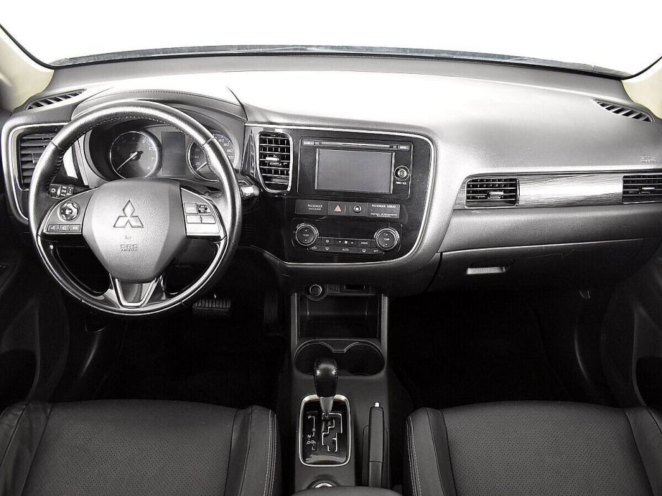 Mitsubishi Outlander 2.0 CVT, 2016, 83 000 км фото 6