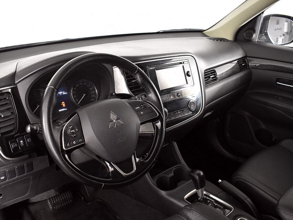 Mitsubishi Outlander 2.0 CVT, 2016, 83 000 км фото 7