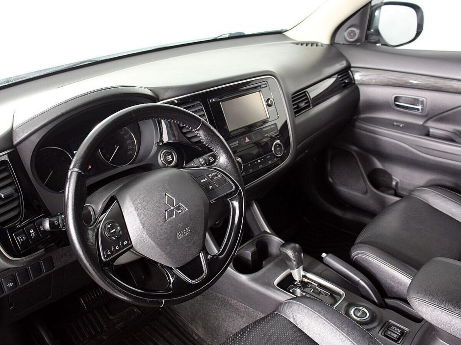 Mitsubishi Outlander 2.0 CVT, 2016, 87 000 км фото 6