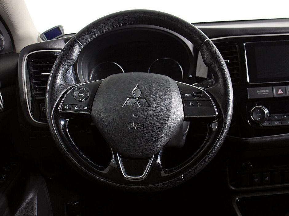 Mitsubishi Outlander 2.0 CVT, 2018, 65 000 км фото 8