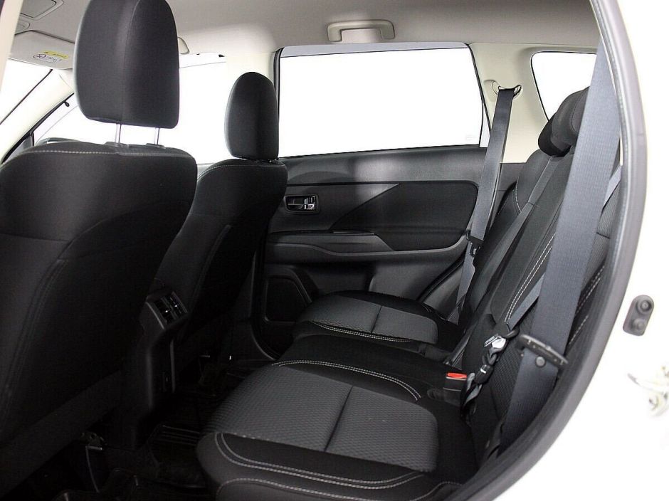 Mitsubishi Outlander 2.0 CVT, 2020, 41 000 км фото 12