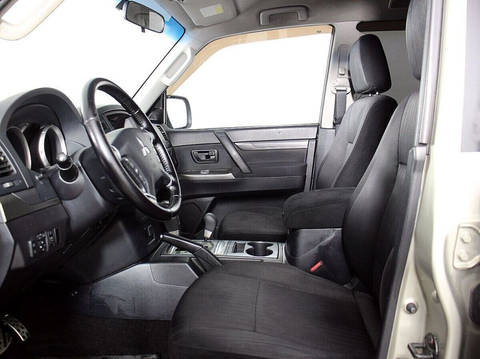 Mitsubishi Pajero 3.0 АКПП, 2012, 140 000 км фото 5