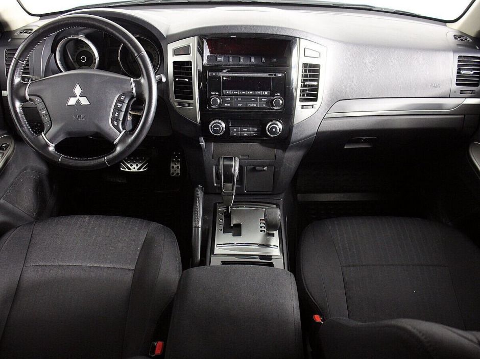 Mitsubishi Pajero 3.0 АКПП, 2015, 101 000 км фото 7