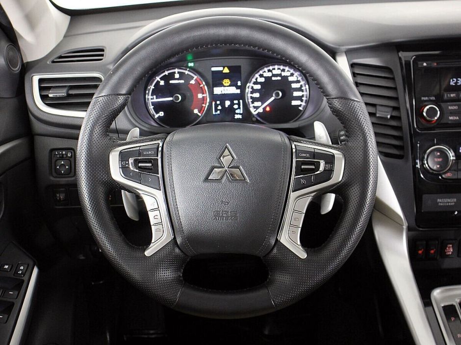 Mitsubishi Pajero Sport 2.4 АКПП, 2017, 73 000 км фото 8