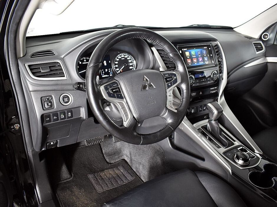 Mitsubishi Pajero Sport 3.0 АКПП, 2017, 83 000 км фото 6