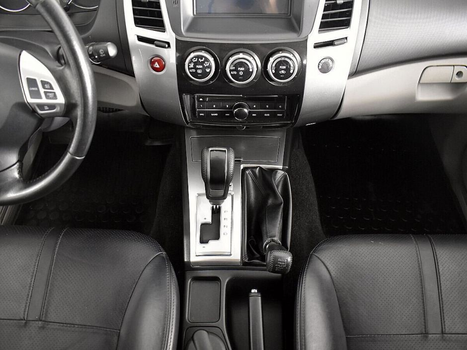 Mitsubishi Pajero Sport 2.5 АКПП, 2014, 112 000 км фото 10