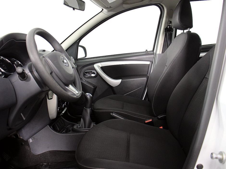 Nissan Terrano 1.6 МКПП, 2019, 47 000 км фото 5