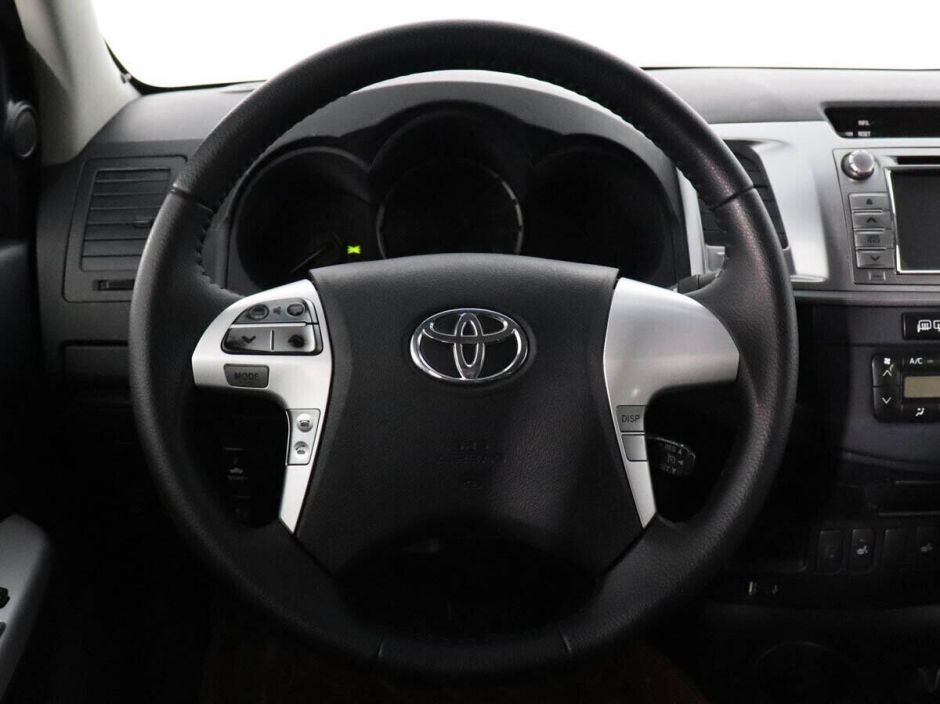 Toyota Hilux 3.0 АКПП, 2014, 112 000 км фото 5