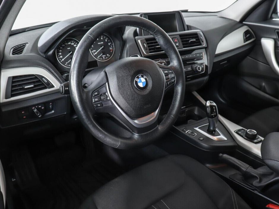BMW 1 серии 1.5 АКПП, 2017, 80 000 км фото 7
