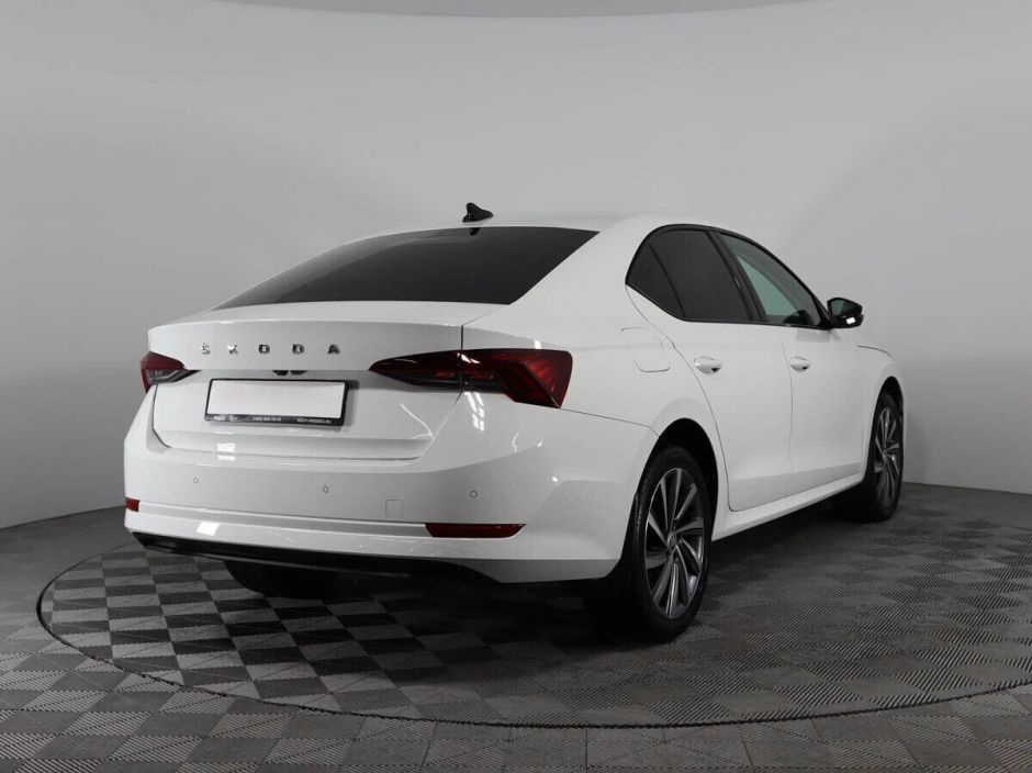 Skoda Octavia 1.4 АКПП, 2021, 32 000 км фото 2