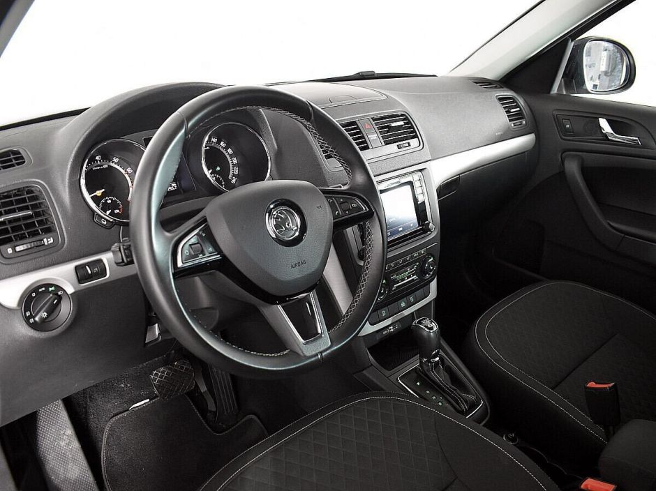 Skoda Yeti 1.8 РКПП, 2016, 89 000 км фото 8
