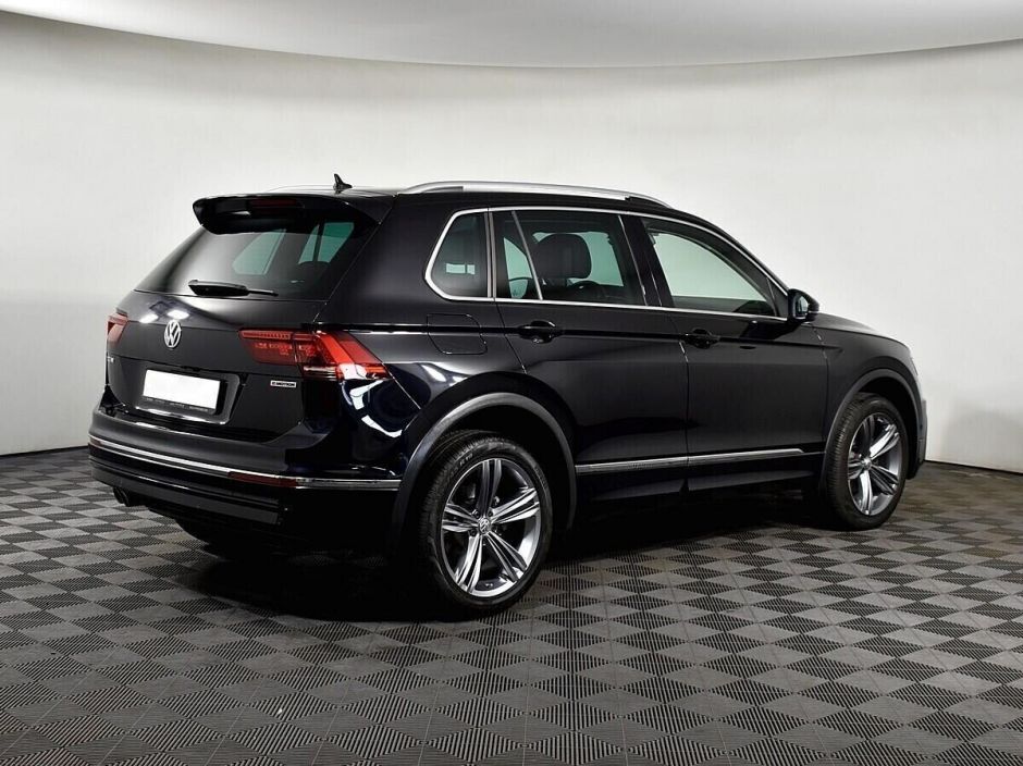 Volkswagen Tiguan 2.0 РКПП, 2019, 60 000 км фото 2