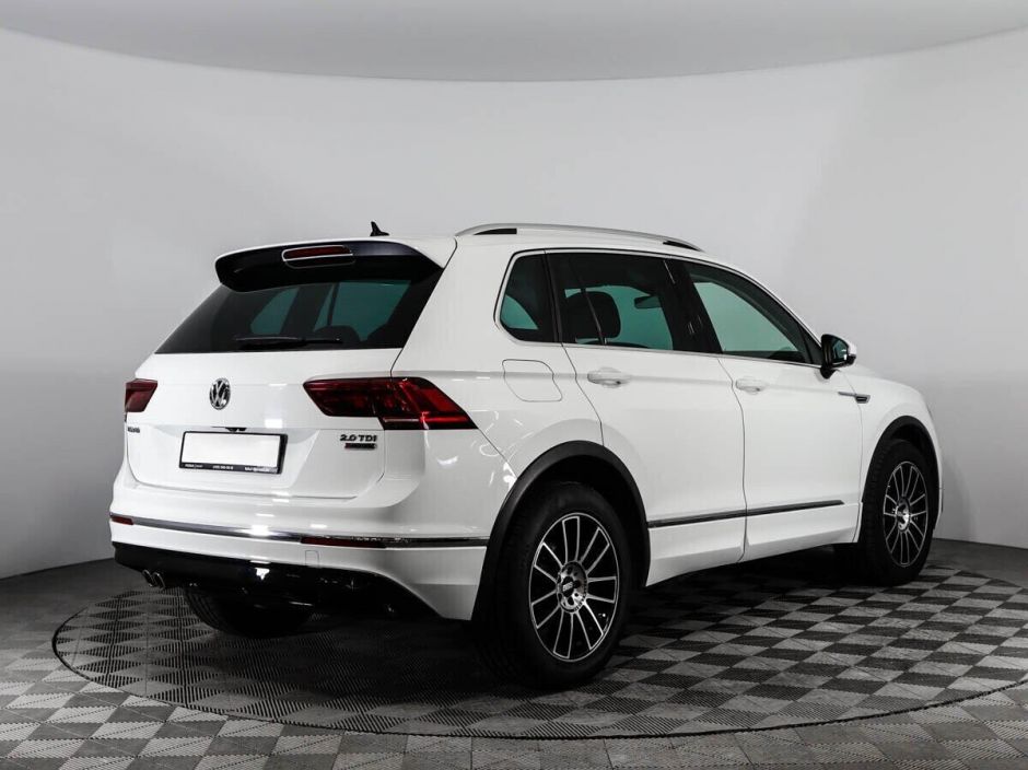 Volkswagen Tiguan 2.0 РКПП, 2020, 35 000 км фото 2