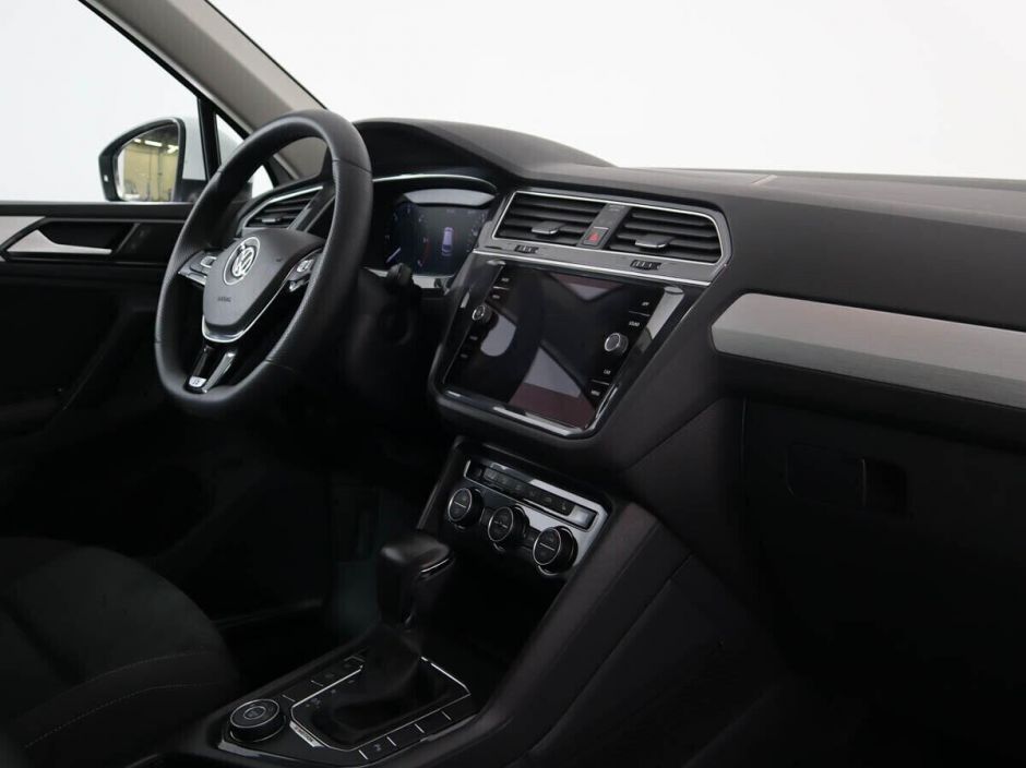 Volkswagen Tiguan 2.0 РКПП, 2020, 35 000 км фото 7