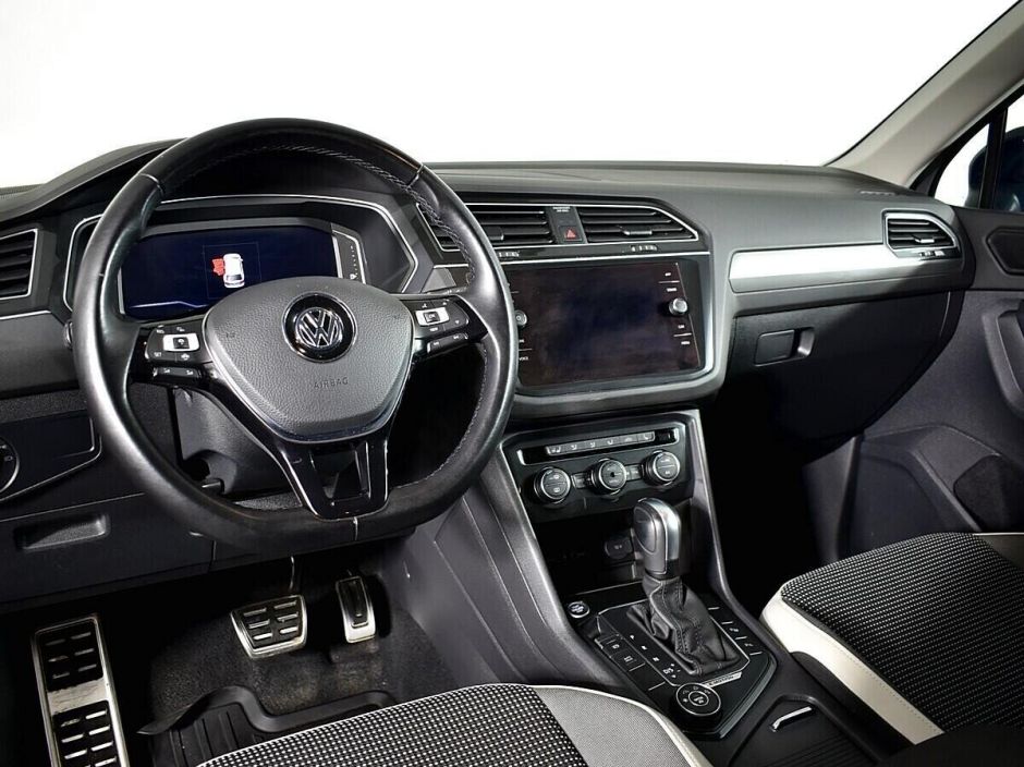 Volkswagen Tiguan 2.0 РКПП, 2019, 48 000 км фото 5