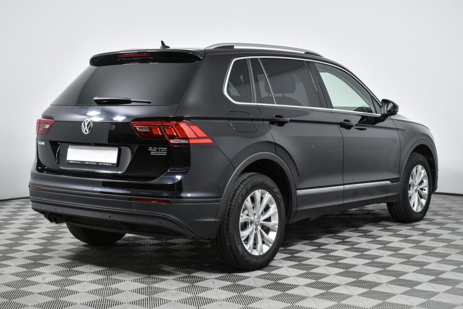 Volkswagen Tiguan 2.0 РКПП, 2018, 63 000 км фото 2