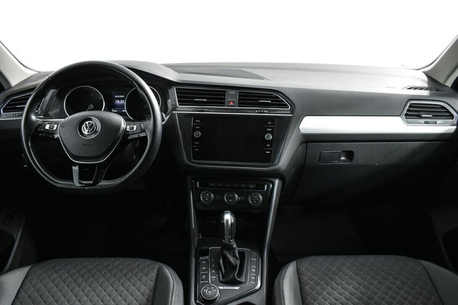 Volkswagen Tiguan 2.0 РКПП, 2018, 63 000 км фото 6