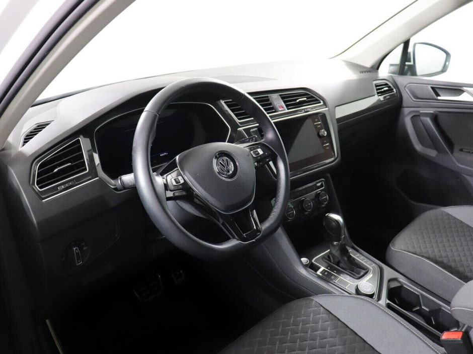 Volkswagen Tiguan 2.0 РКПП, 2016, 95 000 км фото 5