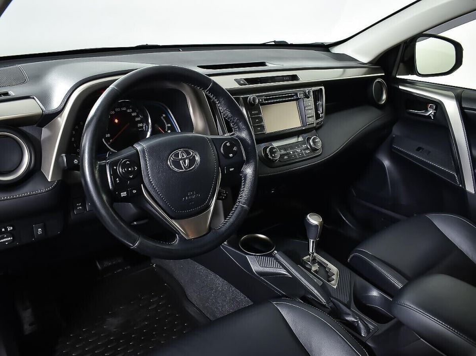Toyota RAV4 2.2 АКПП, 2014, 115 000 км фото 5