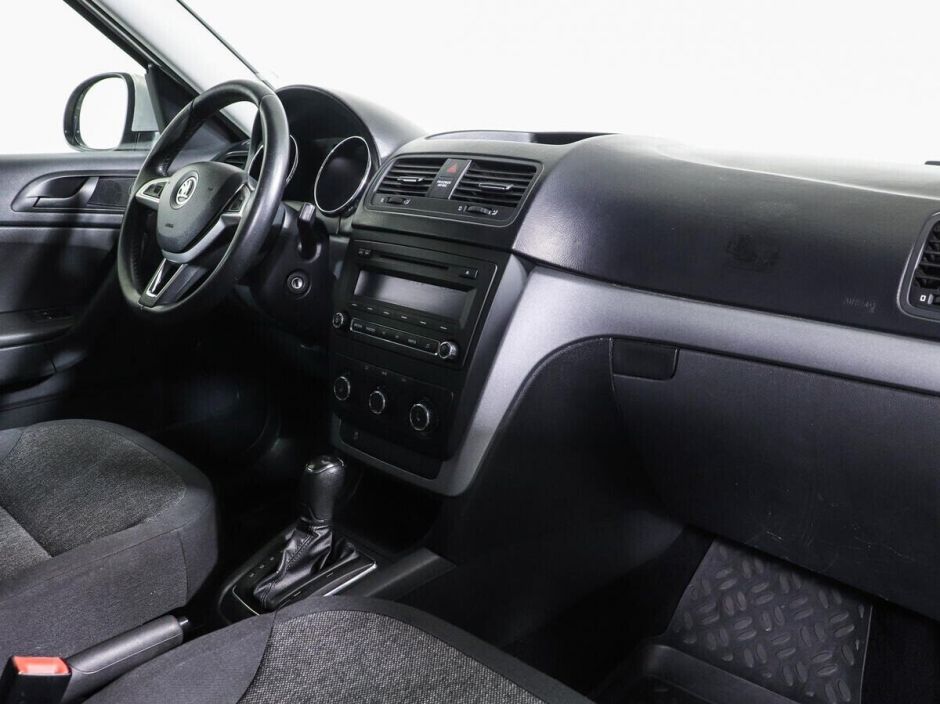 Skoda Yeti 1.2 РКПП, 2014, 118 000 км фото 9