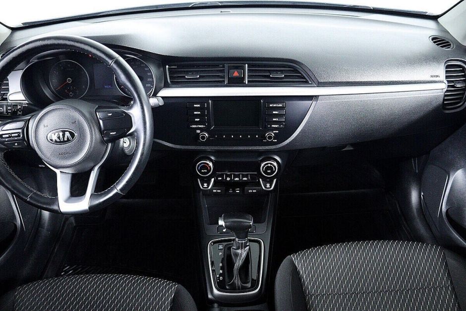 Kia Rio 1.6 АКПП, 2018, 67 000 км фото 13
