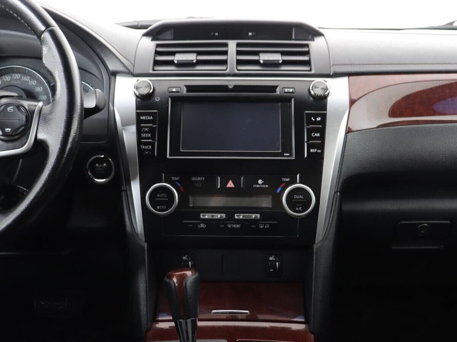 Toyota Camry 2.5 АКПП, 2012, 144 000 км фото 12