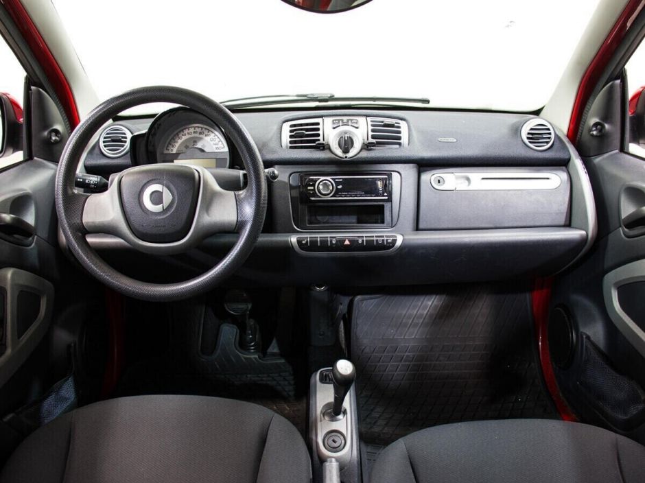 Smart Fortwo 1.0 РКПП, 2015, 105 000 км фото 11