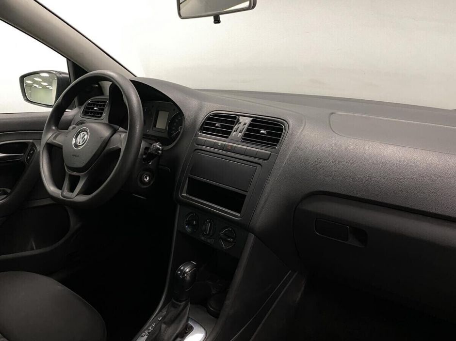 Volkswagen Polo 1.6 АКПП, 2019, 55 000 км фото 11